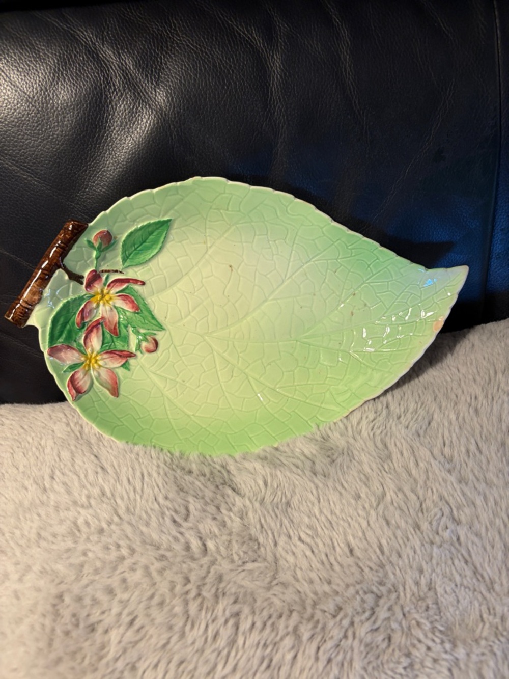 Green Leaf-Shaped Ceramic Carlton Ware trinket dish